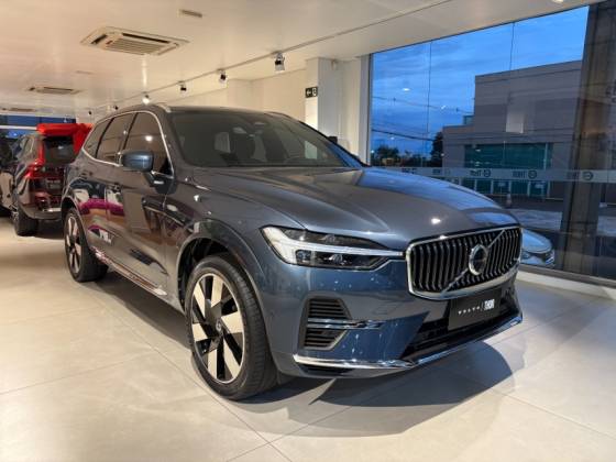 VOLVO XC60 2.0 T8 RECHARGE ULTIMATE AWD GEARTRONIC